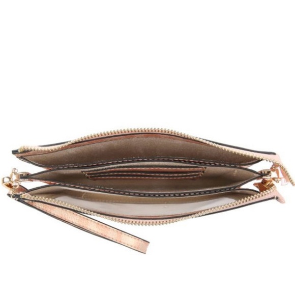 NWOT Elegant Vegan Tan Cell Phone Crossbody Wristlet Bag - Picture 4 of 4